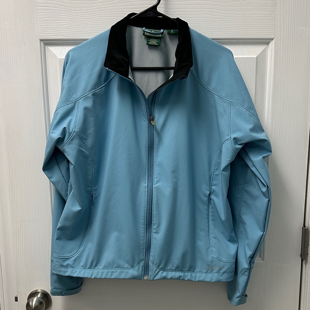 L.L.Bean Women's Blue Full-Zip Utility Jacket Black Collar Zip pocket‎ sleeve